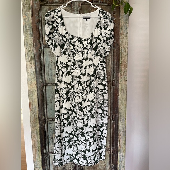 Sam Edelman Puffle Sleeve Midi Column Dress In Green/White - Picture 2 of 7